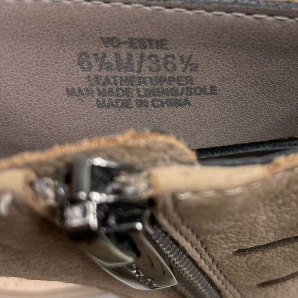 Vince Camuto tan open toe heel sandal 6.5 M Laced-up, sling back. - Picture 7 of 8